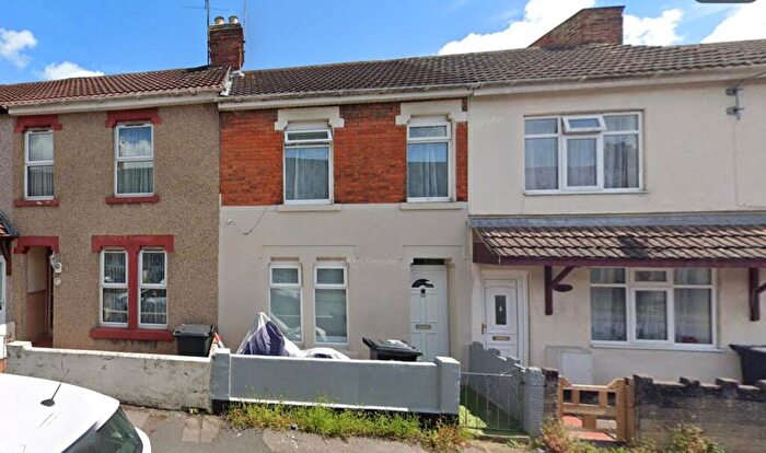 2 Bedroom Terraced House To Rent In George Street, Town Centre, Swindon, Wiltshire, SN1