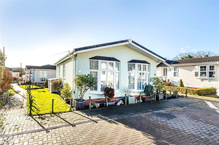 2 Bedroom Park Home For Sale In Subrosa Park, Subrosa Drive, Merstham, Redhill, RH1