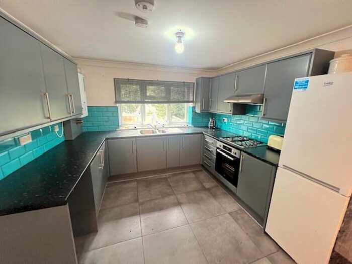 3 Bedroom House To Rent In Spring Crescent, Portswood, Southampton, SO17