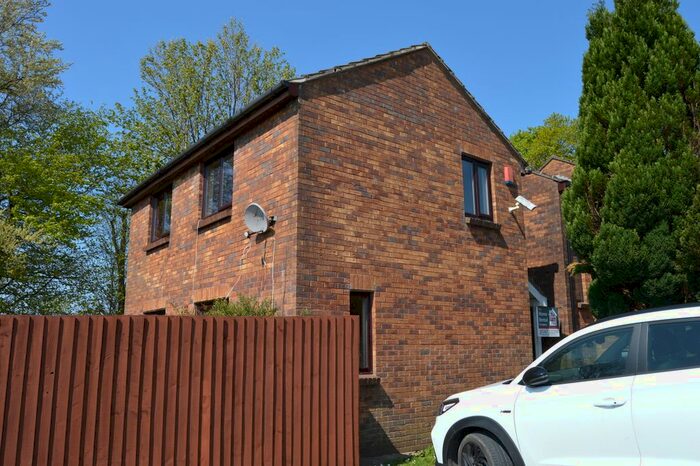 3 Bedroom Terraced House To Rent In Cae Crug, Carmarthen, SA31