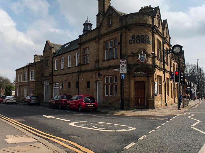 1 Bedroom Flat To Rent In Flat The Old Police Station, Town Street, Leeds, LS7