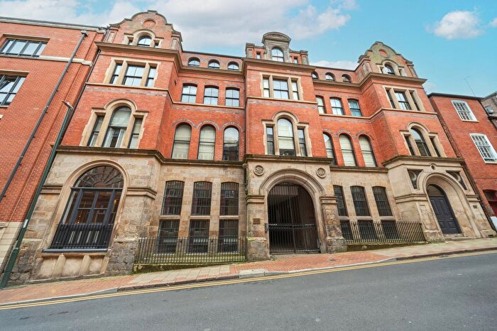 3 Bedroom Flat For Sale In The Stoneyard, Plumptre Street, NG1