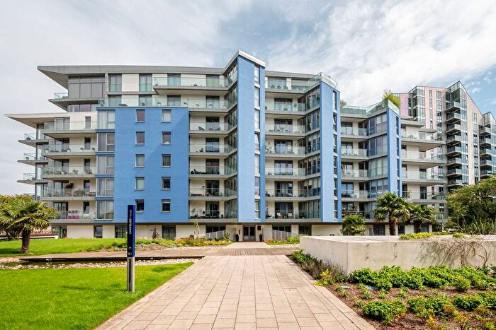 2 Bedroom Flat To Rent In Riverside Quarter, Putney, London, SW18
