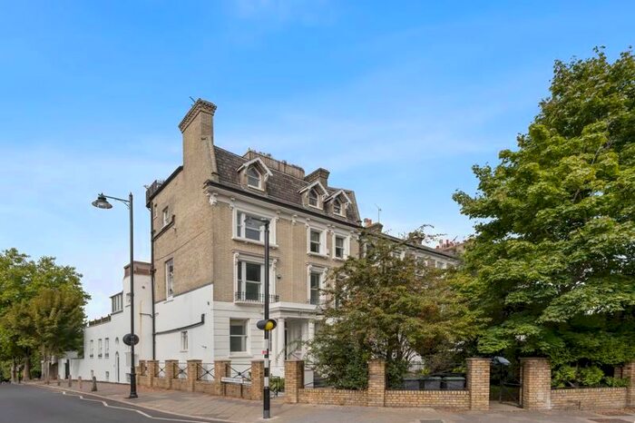 2 Bedroom Flat To Rent In North Road, London, N6