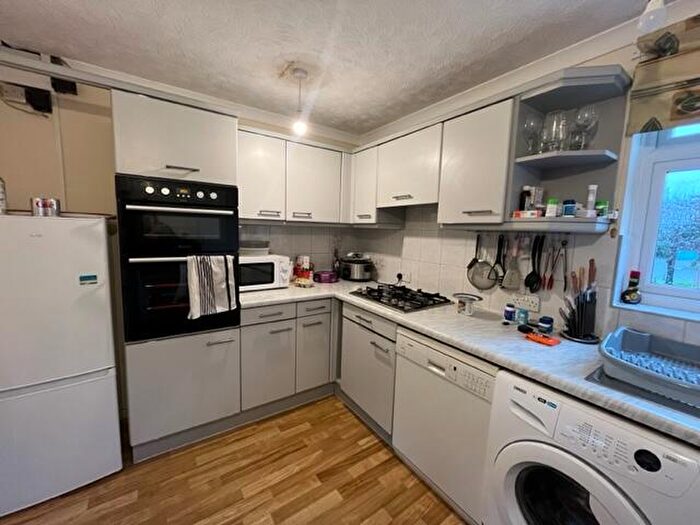 2 Bedroom Flat To Rent In Touchwood Hall Close, Solihull, B91