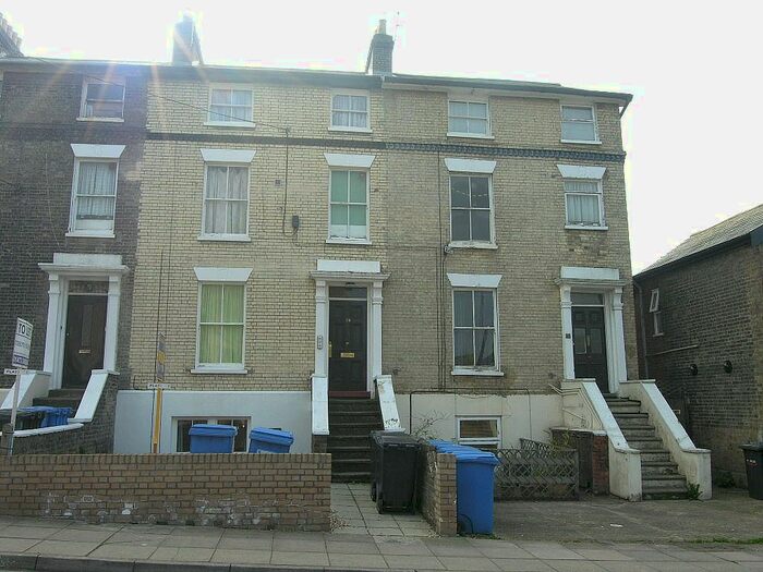 1 Bedroom Flat To Rent In Burlington Road, Ipswich, IP1