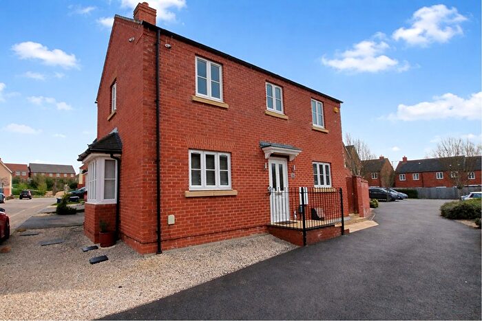 3 Bedroom Detached House For Sale In Junction Way, Thrapston, Kettering, NN14