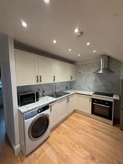 1 Bedroom Flat To Rent In Downton Avenue, London, SW2