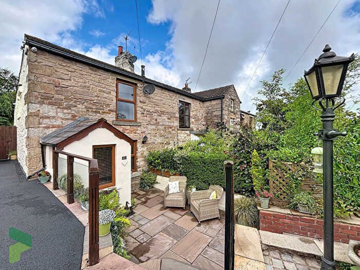 2 Bedroom Cottage For Sale In Prinny Hill, Sunnyhurst Lane, BB3