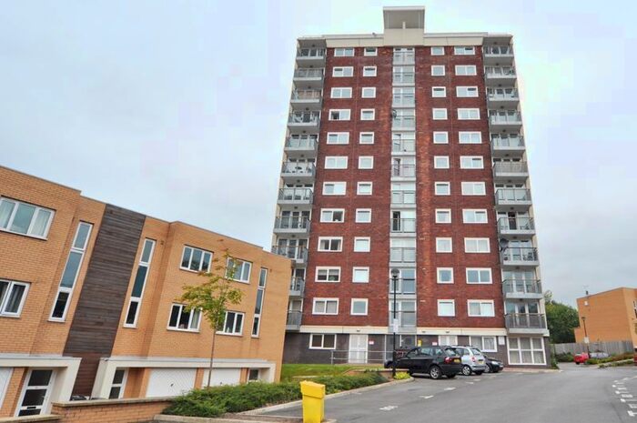2 Bedroom Flat To Rent In Lakeside Rise, Blackley, Manchester M9