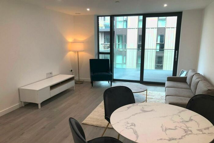 1 Bedroom Apartment To Rent In Willowbrook House, Coster Avenue, N4