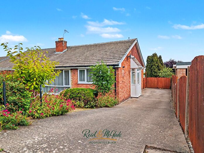 2 Bedroom Semi-Detached Bungalow For Sale In Cairndale Avenue, Connah's Quay, Deeside, CH5