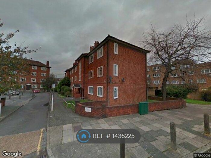 2 Bedroom Flat To Rent In Miles House, London, SE10