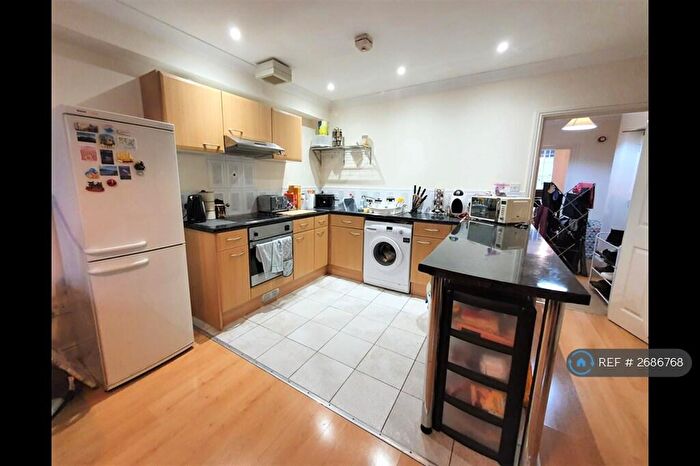 2 Bedroom Flat To Rent In Portland Place, Bristol, BS2