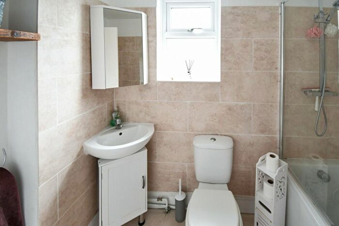 1 Bedroom Apartment For Sale In Spring Road, Kempston, Bedford, MK42