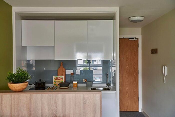 1 Bedroom Flat To Rent In The Close, Bristol Road, Selly Oak, Birmingham, B29