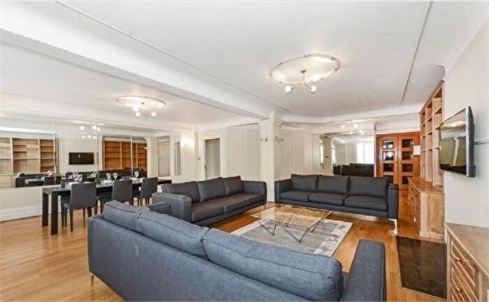 4 Bedroom Flat To Rent In Park Road, St. John's Wood, London, NW8