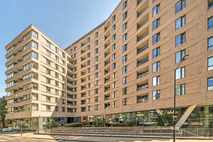 3 Bedroom Flat For Sale In Camley Street, King's Cross, N1C