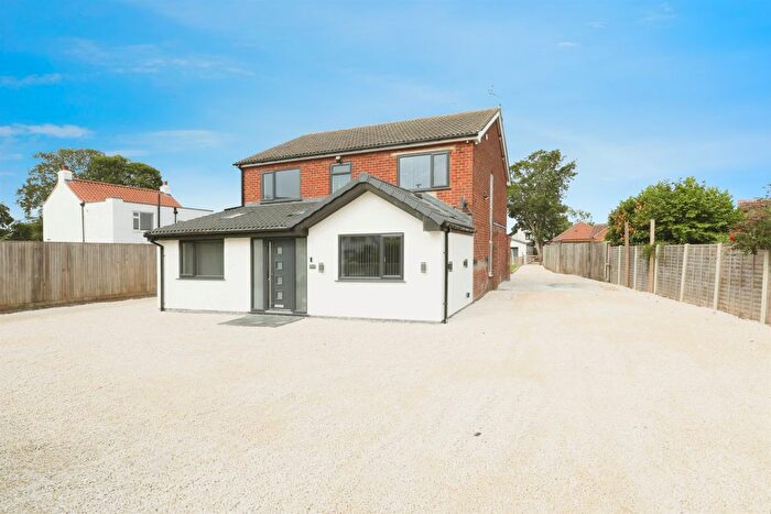 5 Bedroom Detached House For Sale In West Moor Road, Walkeringham, Doncaster, DN10