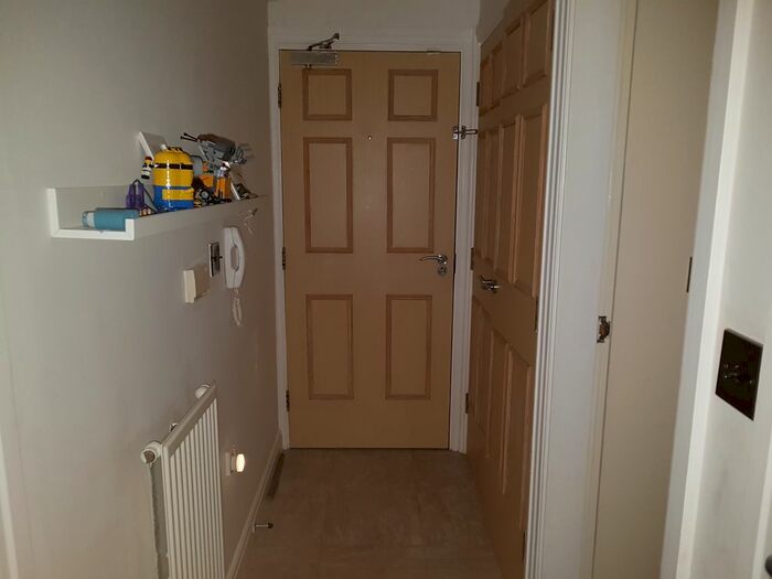 2 Bedroom Flat To Rent In Windle Court, Treeton, Rotherham, S60