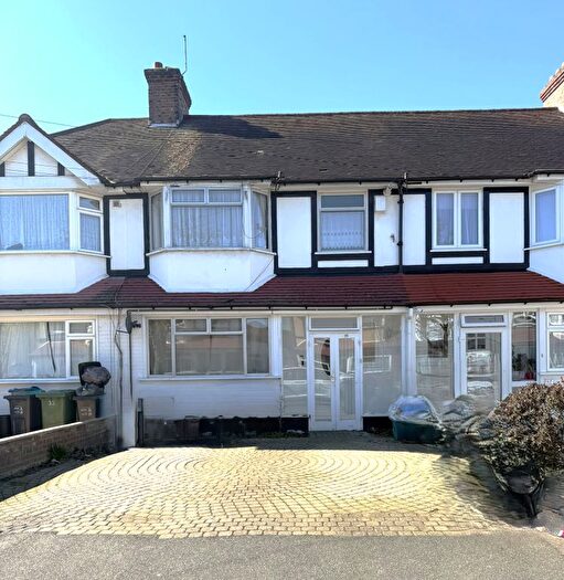 1 Bedroom Flat To Rent In Almond Way, Mitcham, CR4