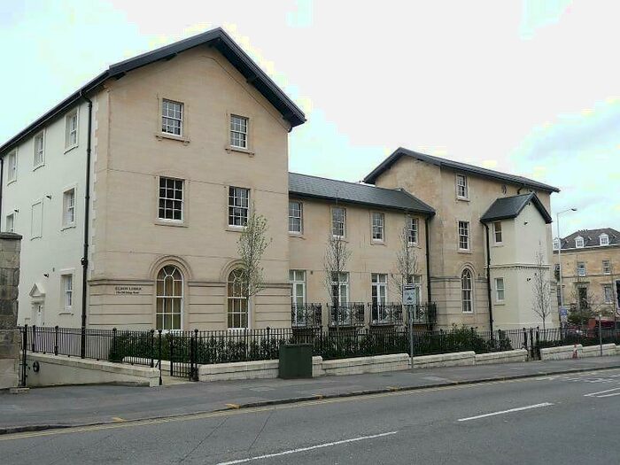 1 Bedroom Apartment To Rent In Eldon Lodge, - Kings Road, Reading, RG1