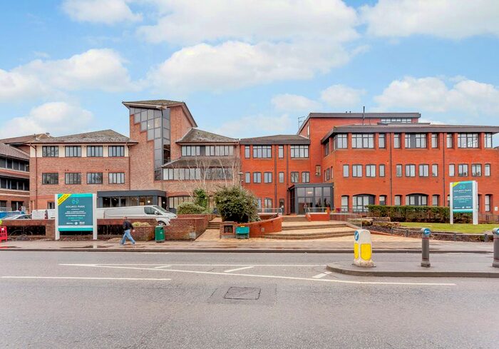 2 Bedroom Flat To Rent In Holmes Park, North Street, Horsham, RH12