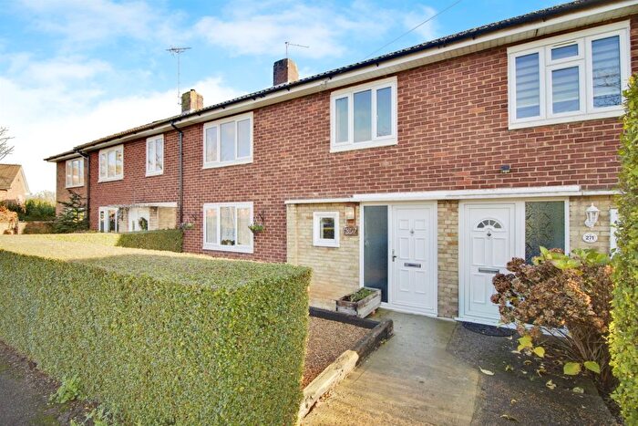 3 Bedroom Terraced House For Sale In Knella Road, Welwyn Garden City, AL7
