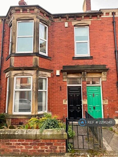 3 Bedroom Flat To Rent In Heaton, Newcastle Upon Tyne, NE6
