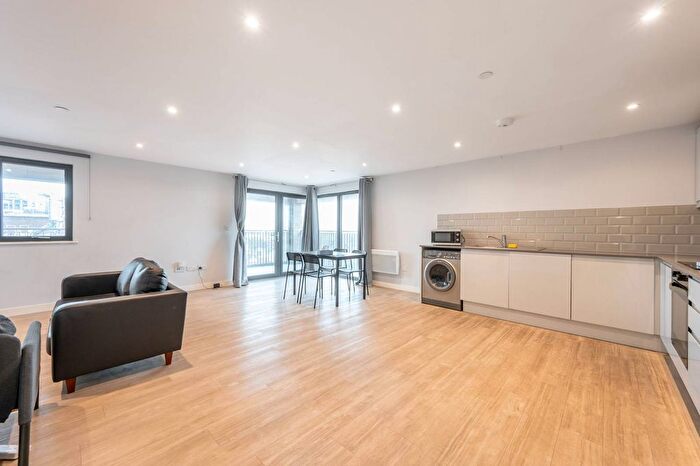 3 Bedroom Flat To Rent In London Road, Wembley, HA9