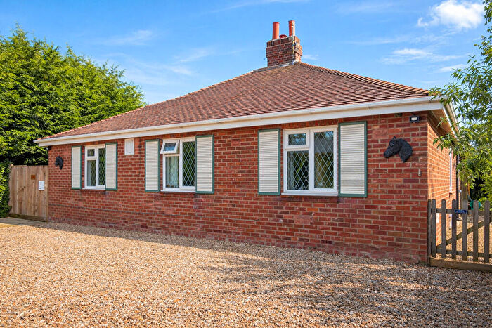 3 Bedroom Detached Bungalow For Sale In Chalk Lane, Sutton Bridge, PE12