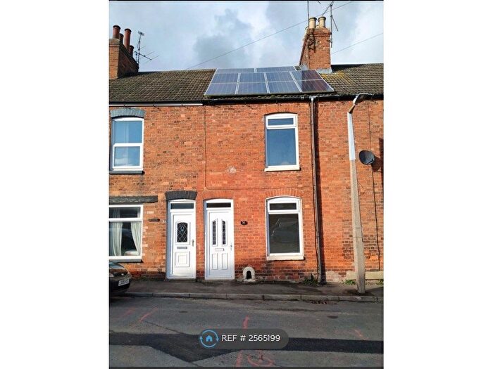 3 Bedroom Terraced House To Rent In Albert Street, Grantham, NG31