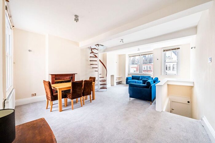2 Bedroom Flat To Rent In Colehill Lane, Bishop's Park, London, SW6