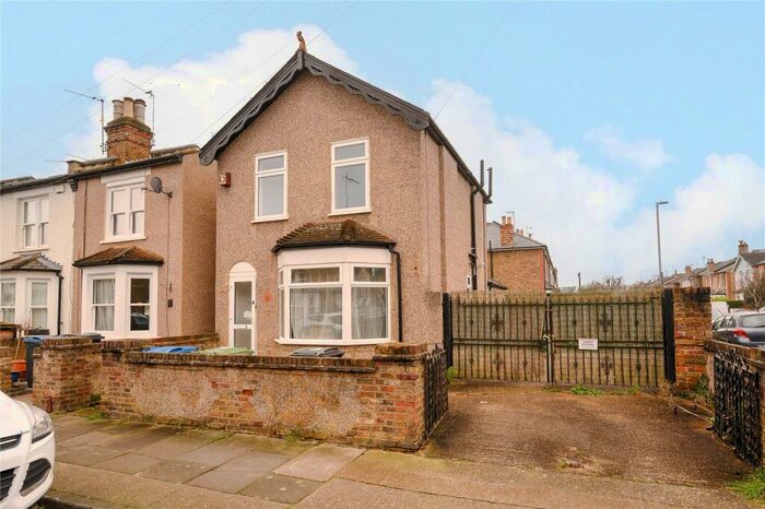 3 Bedroom Detached House To Rent In Willoughby Road, Kingston Upon Thames, Uk, KT2