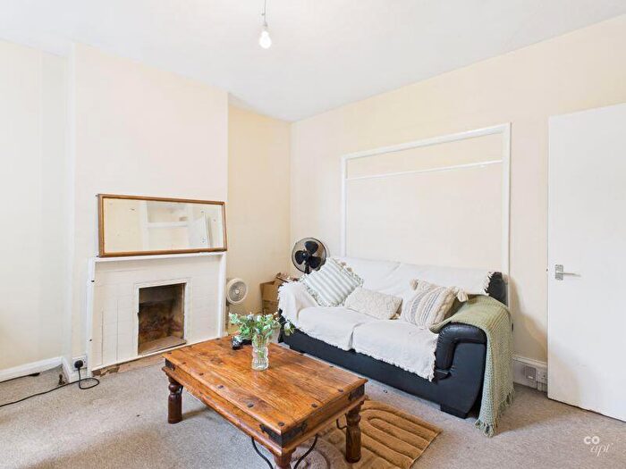 1 Bedroom Terraced House To Rent In Bear Road, Brighton, BN2