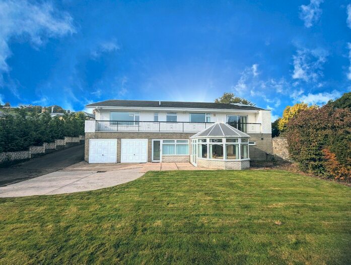 3 Bedroom Detached House For Sale In Lanark Road, Crossford, Carluke, ML8