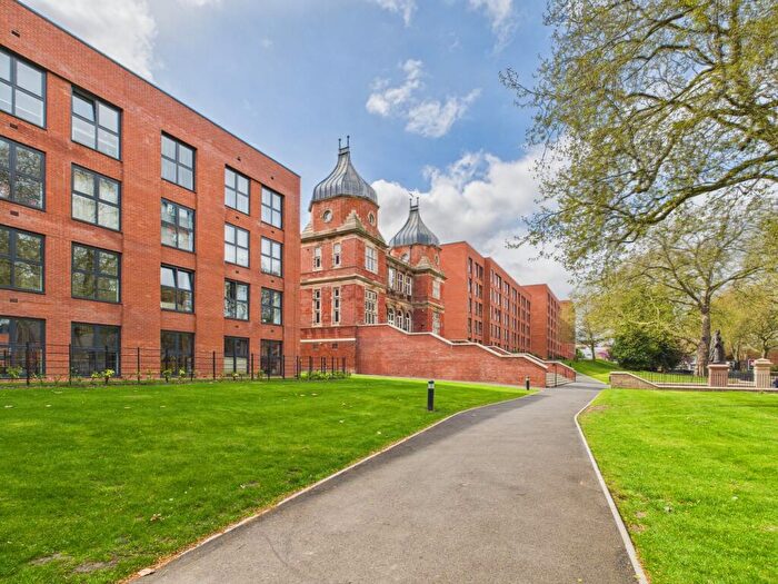 1 Bedroom Apartment To Rent In Strutt House, Erasmus Drive, DE1