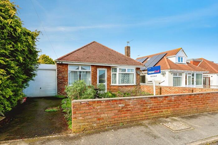 2 Bedroom Bungalow For Sale In Heathfield Avenue, Poole, Dorset, BH12