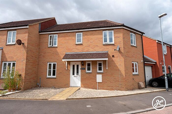 3 Bedroom End Terrace House For Sale In Cotton Patch Walk, Stockmoor Village, Bridgwater, TA6