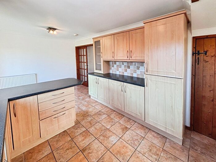 3 Bedroom Detached House For Sale In Lewis Avenue, Bridgend, CF31