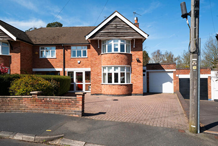 3 Bedroom Semi Detached House For Sale In Steyning Crescent, Glenfield, Leicester, Leicestershire, LE3