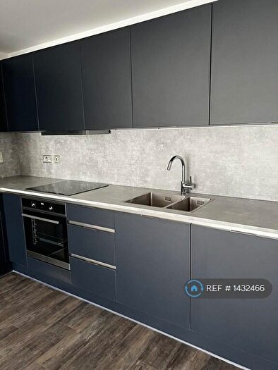 1 Bedroom Flat To Rent In Headland House, Rochester, ME1