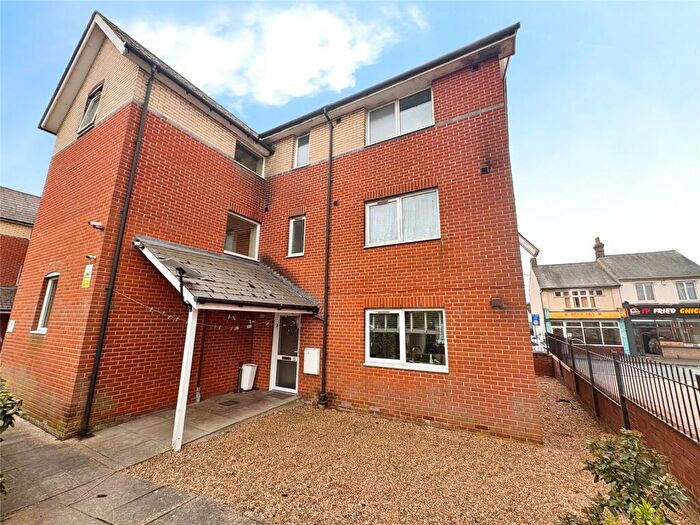 2 Bedroom Maisonette For Sale In Bramford Road, Ipswich, Suffolk, IP1