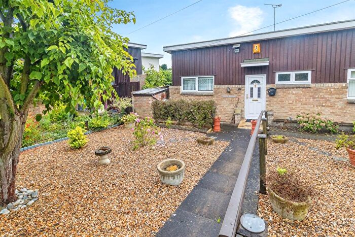 2 Bedroom Semi-Detached House For Sale In Park Hill, Ampthill, Bedford, MK45