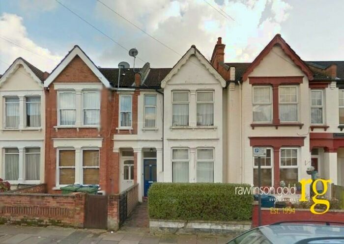 2 Bedroom Flat To Rent In Graham Road, Wealdstone, HA3