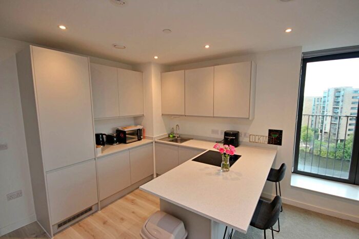 2 Bedroom Flat To Rent In Manchester, M17