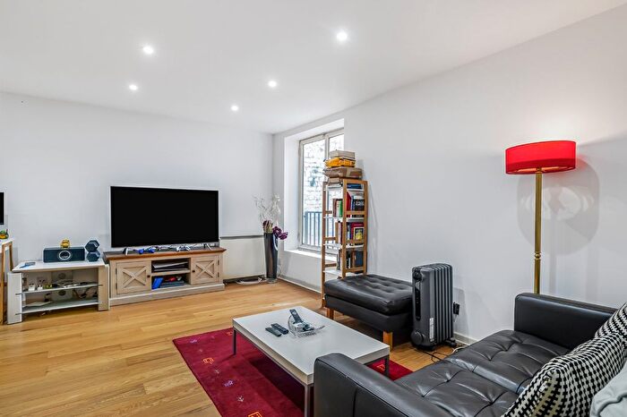 1 Bedroom Flat To Rent In Orsett Terrace, Bayswater, London, W2