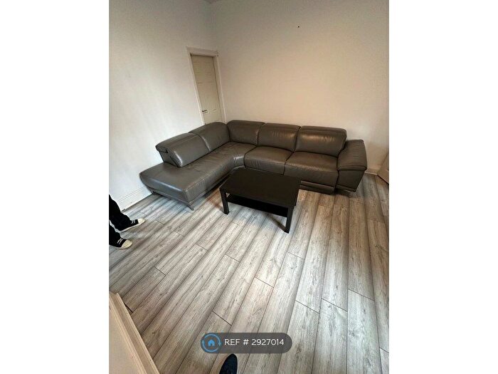 2 Bedroom End Terrace House To Rent In Grimston Road, Nottingham, NG7