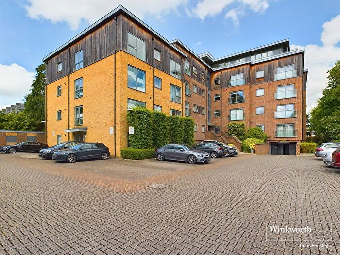 2 Bedroom Flat To Rent In Southcote Lane, Reading, Berkshire, RG30