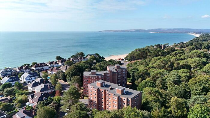 2 Bedroom Apartment To Rent In Sandbourne Road, Alum Chine, BH4